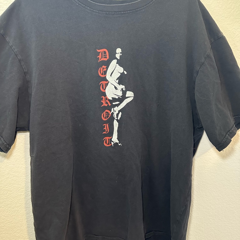 VLONE “Detroit” stripper tee